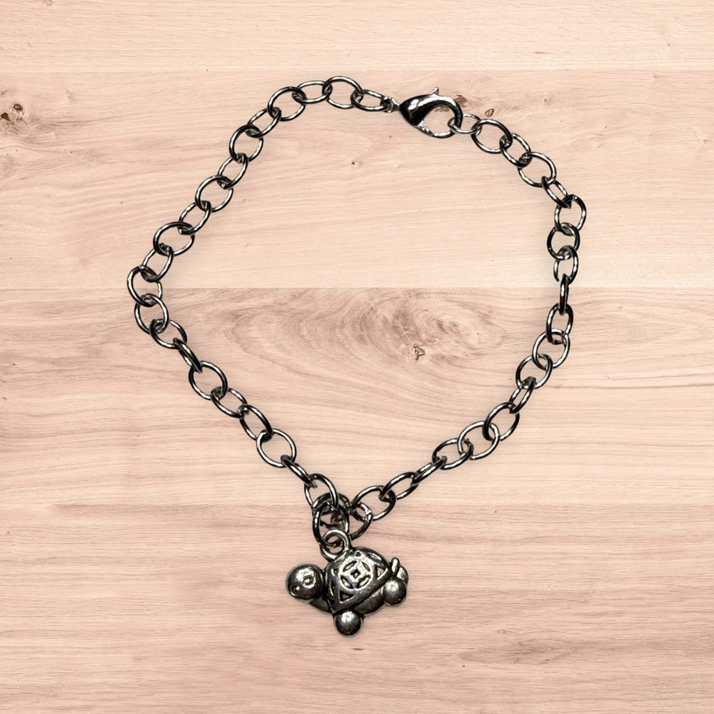 Silver Turtle Charm Bracelet for Women - Charming Sea-Inspired Jewelry